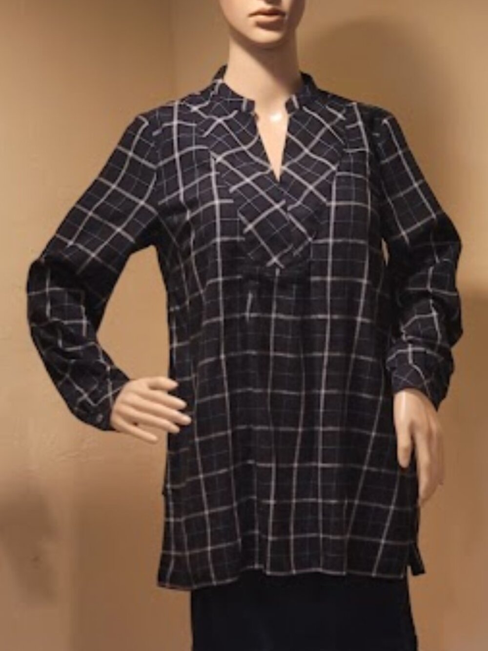 J. Jill lightweight long sleeve tunic top